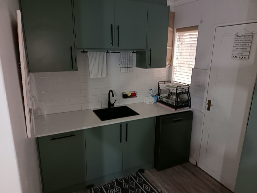 3 Bedroom Property for Sale in Langenhovenpark Free State